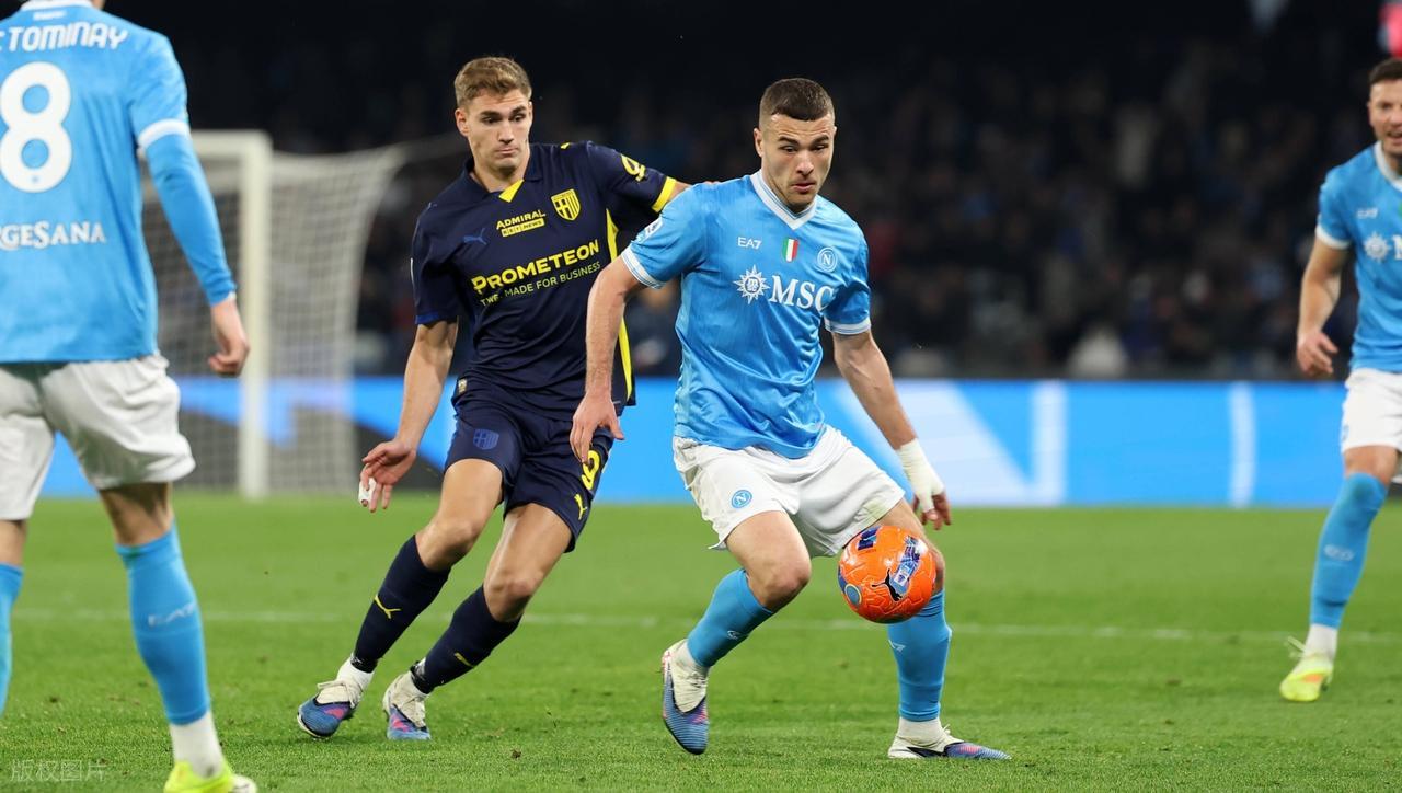 九游体育登录入口-意甲:萨索洛状态有限,那不勒斯抢分无忧?那不勒斯VS萨索洛